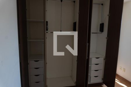 Quarto - Armários de apartamento para alugar com 2 quartos, 44m² em Chacaras Reunidas Santa Terezinha, Contagem