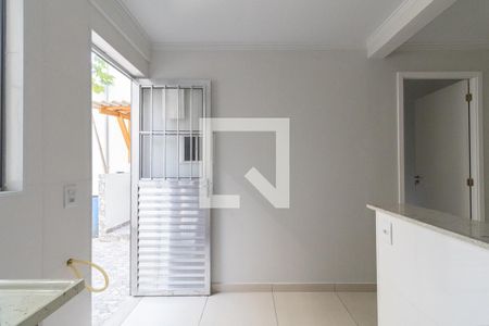 Sala e Cozinha de casa para alugar com 1 quarto, 30m² em Jardim Matarazzo, São Paulo