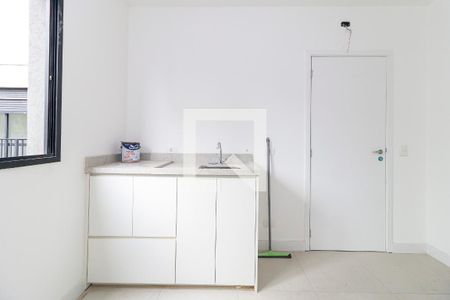 Sala - Cozinha de apartamento para alugar com 1 quarto, 28m² em Campo Belo, São Paulo