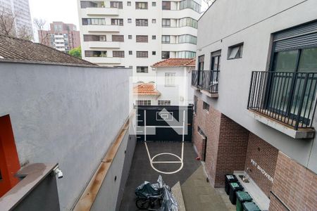 Sala - Cozinha - Vista de apartamento para alugar com 1 quarto, 28m² em Campo Belo, São Paulo