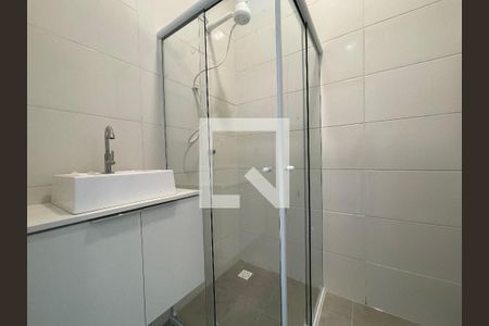 Banheiro Social de casa para alugar com 1 quarto, 25m² em Vila Butantã, São Paulo