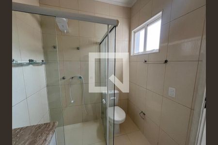 Banheiro Suíte 1 de casa de condomínio para alugar com 3 quartos, 190m² em Residencial Flamboyant, Hortolândia