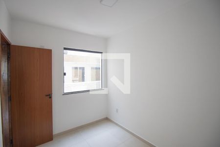 Quarto 1 de apartamento para alugar com 2 quartos, 52m² em Colubandê, São Gonçalo