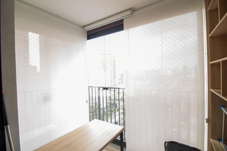 Varanda de kitnet/studio para alugar com 1 quarto, 26m² em Campo Belo, São Paulo