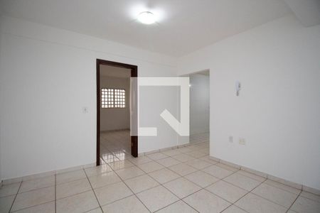 Sala 1 de apartamento para alugar com 2 quartos, 80m² em Guará II, Brasília