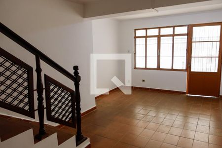 sala de casa para alugar com 3 quartos, 140m² em Santo Antônio, Osasco