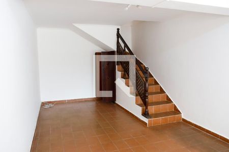 sala de casa para alugar com 3 quartos, 140m² em Santo Antônio, Osasco