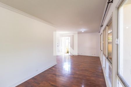 Sala de casa à venda com 4 quartos, 500m² em Continental, Osasco