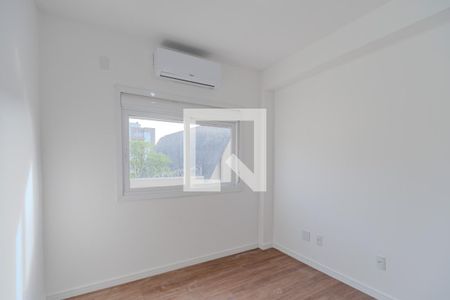 Quarto 2 de apartamento para alugar com 2 quartos, 65m² em Medianeira, Porto Alegre