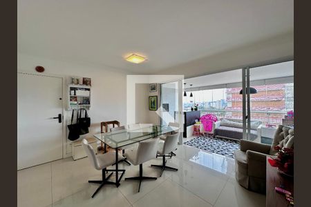 Sala de apartamento para alugar com 3 quartos, 134m² em Santo Amaro, São Paulo