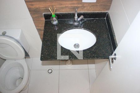 Banheiro de apartamento à venda com 2 quartos, 60m² em Vila Progresso, Guarulhos