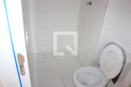 Banheiro de apartamento à venda com 2 quartos, 60m² em Vila Progresso, Guarulhos