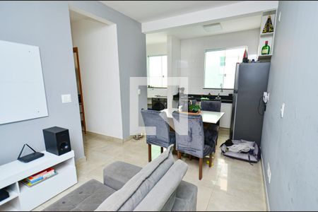 Sala de apartamento à venda com 3 quartos, 65m² em Ana Lúcia, Belo Horizonte