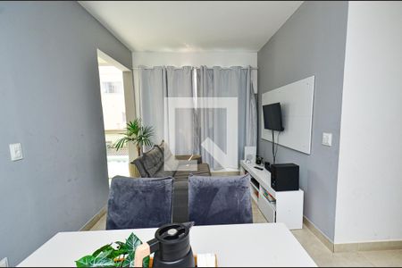 Sala de apartamento à venda com 3 quartos, 65m² em Ana Lúcia, Belo Horizonte