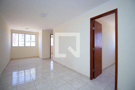 Sala de apartamento para alugar com 3 quartos, 60m² em Qr 406, Brasília