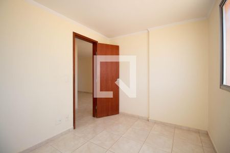 Quarto 1 de apartamento para alugar com 3 quartos, 60m² em Qr 406, Brasília