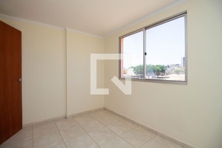 Quarto 1 de apartamento para alugar com 3 quartos, 60m² em Qr 406, Brasília