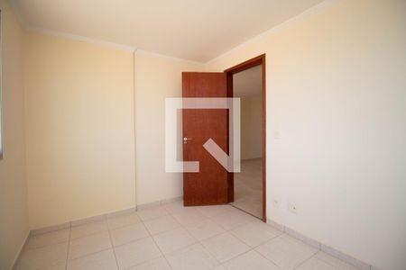 Quarto 1 de apartamento para alugar com 3 quartos, 60m² em Qr 406, Brasília