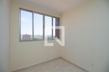 Sala de apartamento para alugar com 3 quartos, 60m² em Qr 406, Brasília