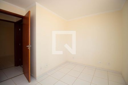 Quarto 1 de apartamento para alugar com 2 quartos, 58m² em Qr 406, Brasília