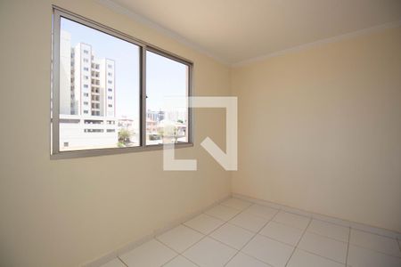 Quarto 1 de apartamento para alugar com 2 quartos, 58m² em Qr 406, Brasília