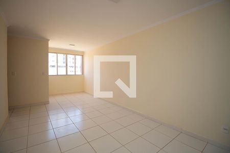 Sala de apartamento para alugar com 2 quartos, 58m² em Qr 406, Brasília