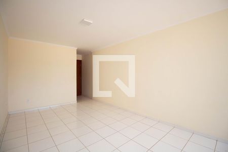 Sala de apartamento para alugar com 2 quartos, 57m² em Qr 406, Brasília