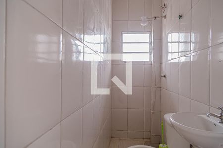 Banheiro de casa de condomínio para alugar com 1 quarto, 50m² em Americanópolis, São Paulo