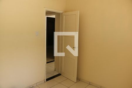 Quarto 1 de casa para alugar com 2 quartos, 100m² em Cerâmica, Nova Iguaçu