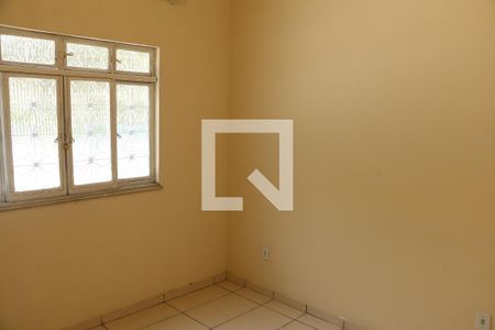 Quarto 1 de casa para alugar com 2 quartos, 100m² em Cerâmica, Nova Iguaçu