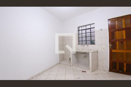 Cozinha de casa para alugar com 1 quarto, 25m² em Vila Primavera, São Paulo