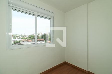 Quarto 2 de apartamento para alugar com 2 quartos, 54m² em Passo da Areia, Porto Alegre