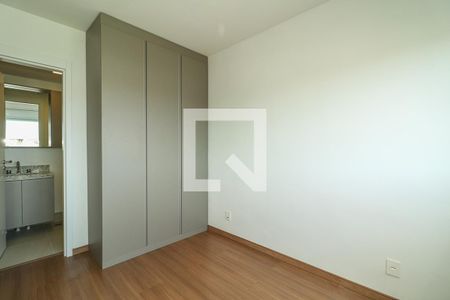 Quarto Suíte de apartamento para alugar com 2 quartos, 54m² em Passo da Areia, Porto Alegre