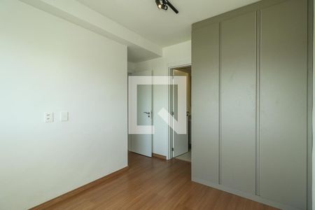 Quarto Suíte de apartamento para alugar com 2 quartos, 54m² em Passo da Areia, Porto Alegre