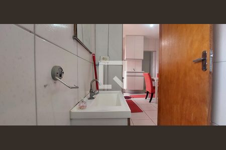 Banheiro de casa para alugar com 1 quarto, 50m² em Baeta Neves, Santo André