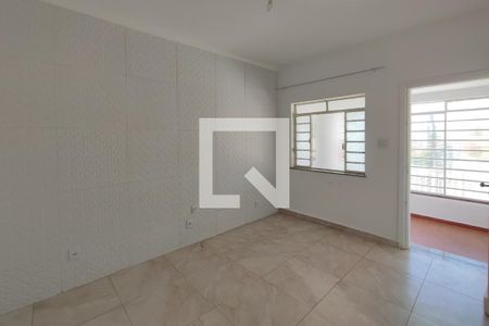 Sala de casa para alugar com 2 quartos, 67m² em Vila Lemos, Campinas