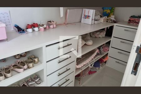 Closet de casa de condomínio à venda com 6 quartos, 391m² em Jacarepaguá, Rio de Janeiro