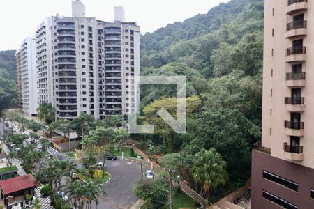 Vista de apartamento para alugar com 3 quartos, 140m² em Barra Funda, Guarujá