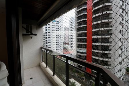 Varanda de apartamento para alugar com 3 quartos, 140m² em Barra Funda, Guarujá