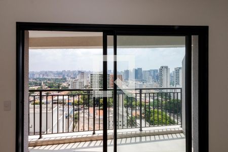 Varanda de kitnet/studio para alugar com 1 quarto, 27m² em Santo Amaro, São Paulo