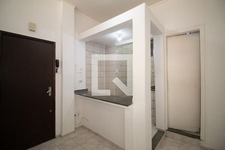 Cozinha/hall de entrada de apartamento à venda com 2 quartos, 28m² em Copacabana, Rio de Janeiro