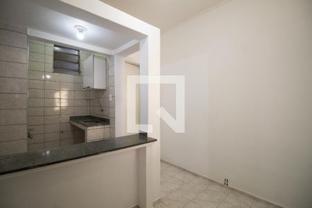 Cozinha/hall de entrada de apartamento à venda com 1 quarto, 28m² em Copacabana, Rio de Janeiro