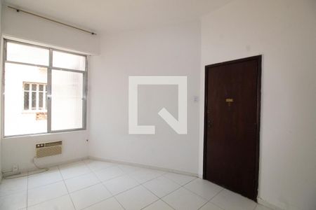 Quarto de apartamento à venda com 1 quarto, 28m² em Copacabana, Rio de Janeiro