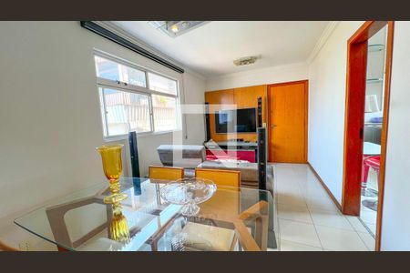 Sala de apartamento à venda com 3 quartos, 85m² em Alto Caiçaras, Belo Horizonte