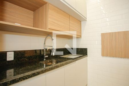 Cozinha  de apartamento para alugar com 2 quartos, 54m² em Cristo Redentor, Porto Alegre