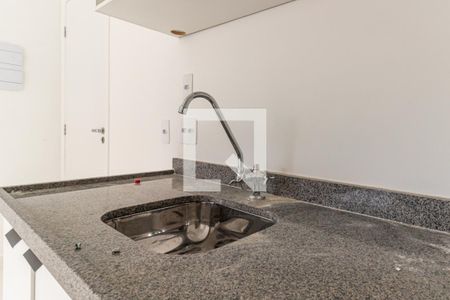 Cozinha de apartamento para alugar com 1 quarto, 25m² em Vila Buarque, São Paulo