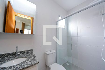 Banheiro de apartamento para alugar com 1 quarto, 30m² em Vila Ivg, São Paulo