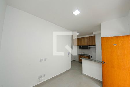 Sala de apartamento para alugar com 1 quarto, 30m² em Vila Ivg, São Paulo