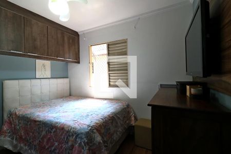 Quarto 1 de apartamento para alugar com 2 quartos, 57m² em Jardim Santo André, Santo André