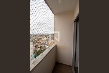 Sala / Varanda de apartamento à venda com 2 quartos, 57m² em Vila Carmosina, São Paulo